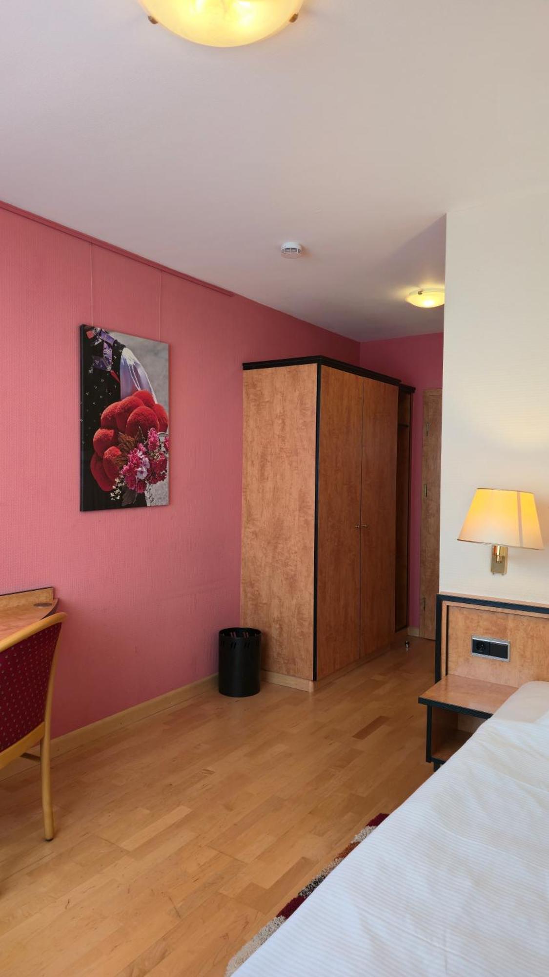 Boardinghouse Sonne Hotel Offenburg Bilik gambar